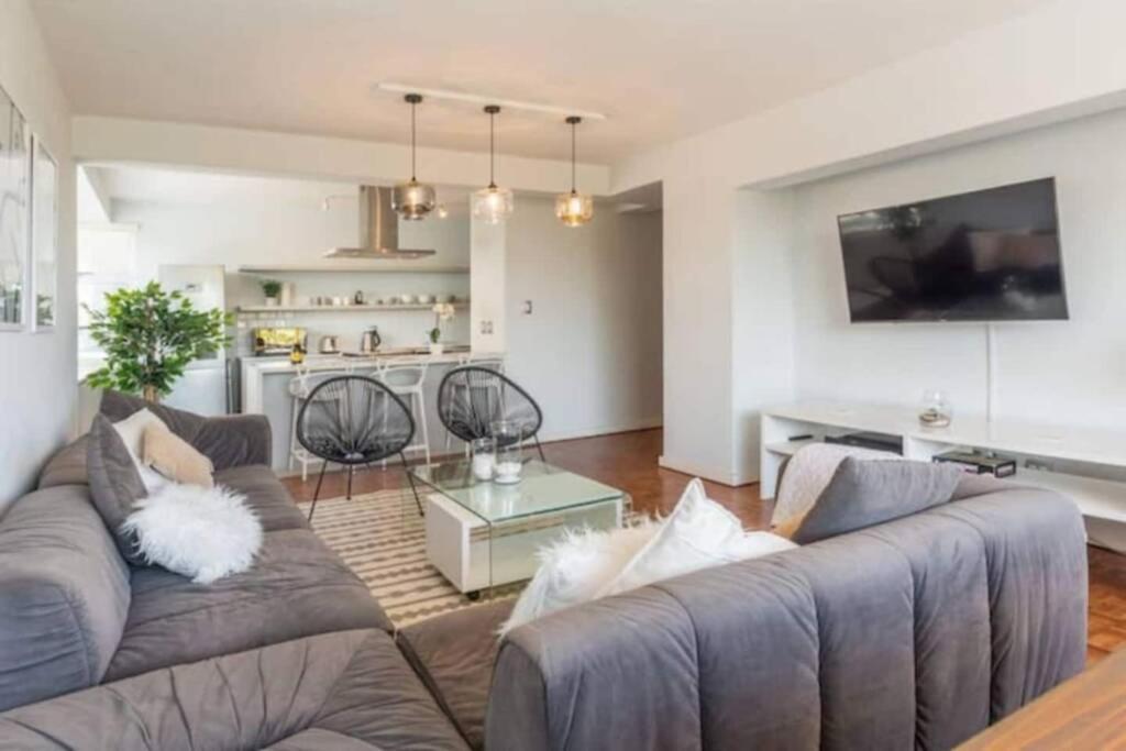 Spacious, Deluxe 3 Bed Point Appartement *